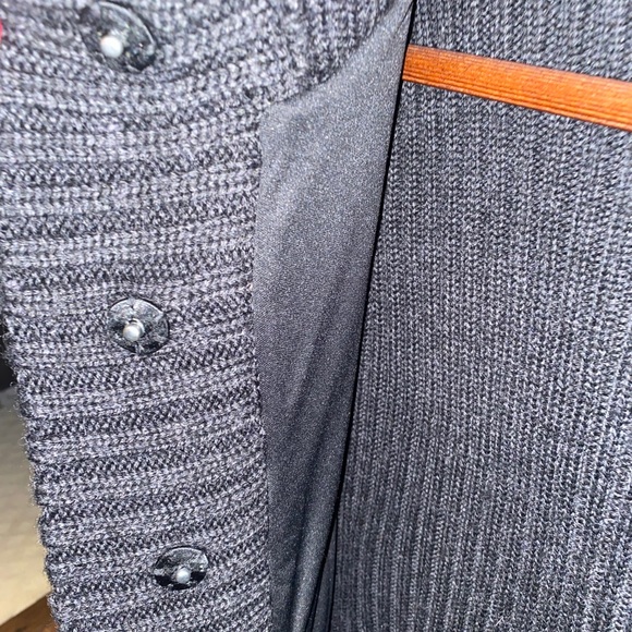 Jacket/Sweater- Faux Fur - Picture 6 of 7